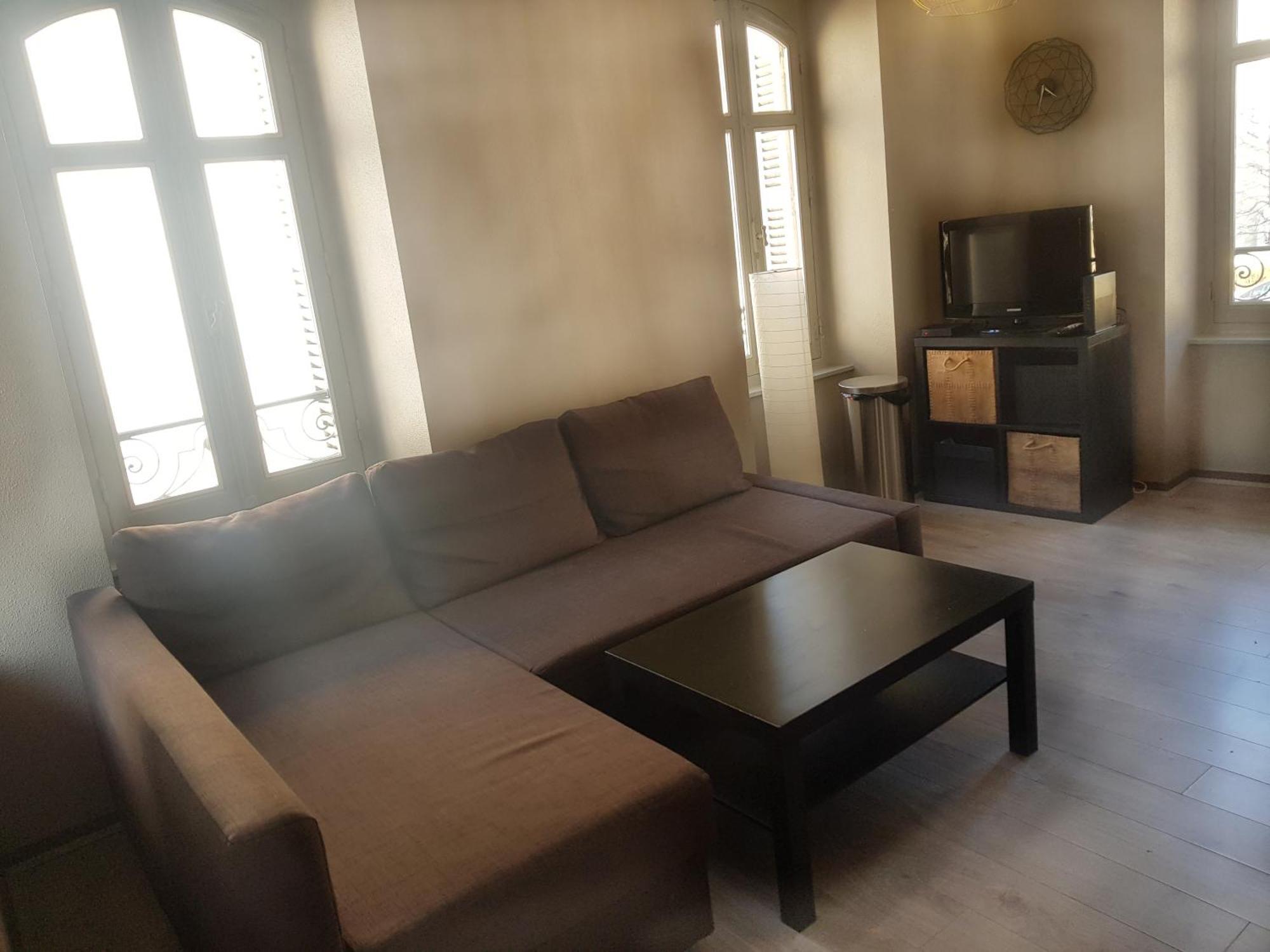 Charmant Studio Au Coeur De Дижон Экстерьер фото