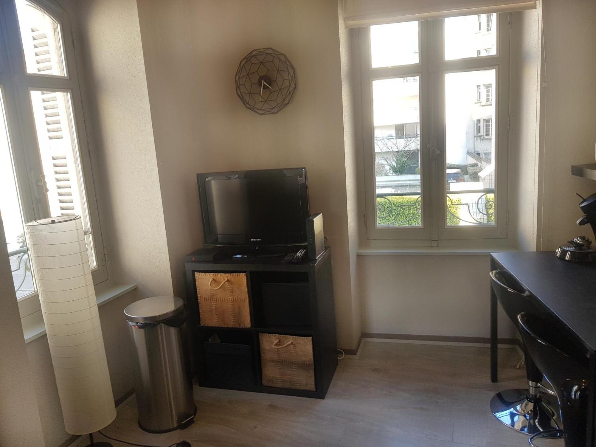 Charmant Studio Au Coeur De Дижон Экстерьер фото